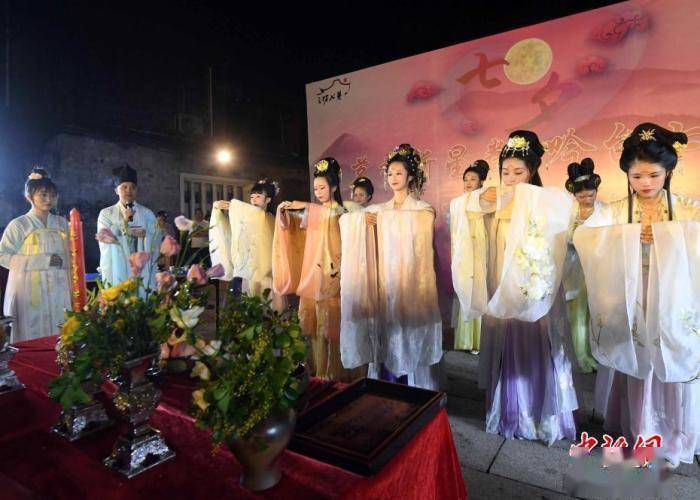 情人节|七夕的七个冷知识：是情人节还是单身女子的节日？