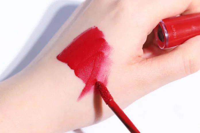 成功|素人改造|让你约会成功“换头”的妆容,全教给你们!