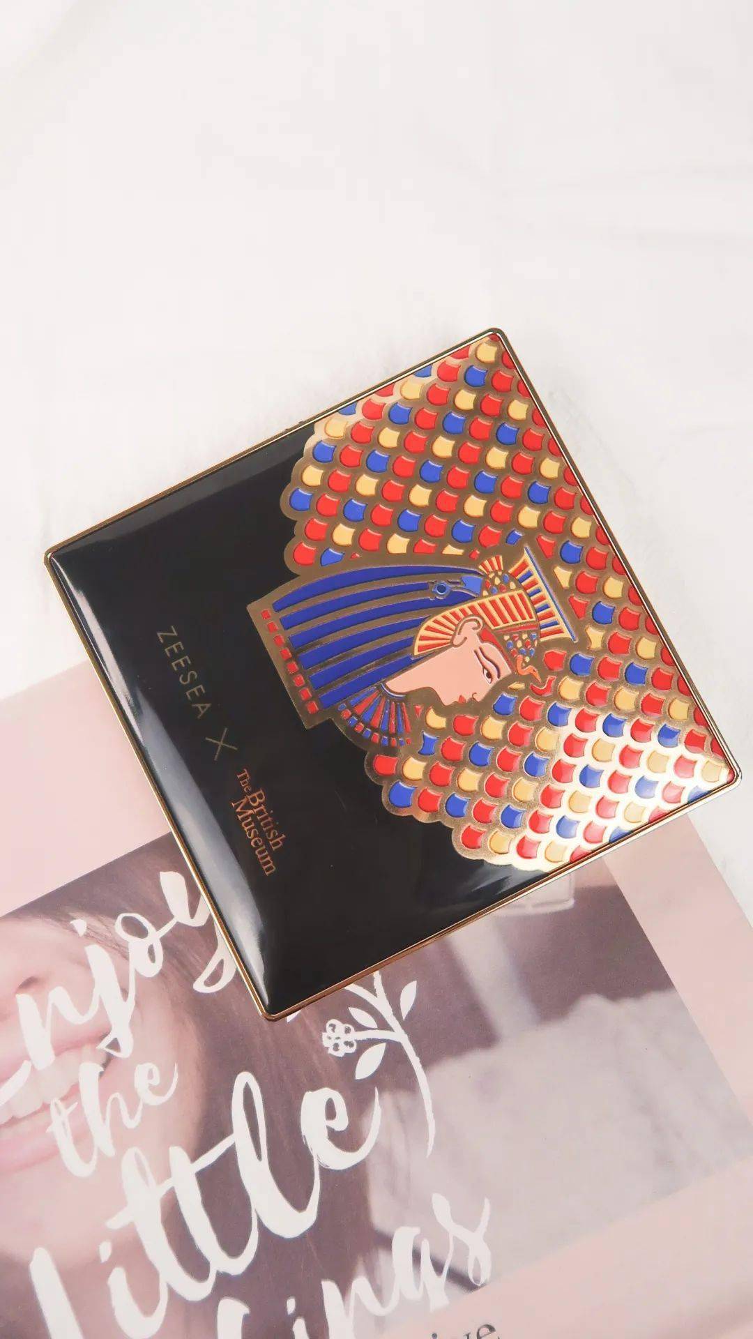 眼影|眼睛好看的女生,都比你多做了这一步!
