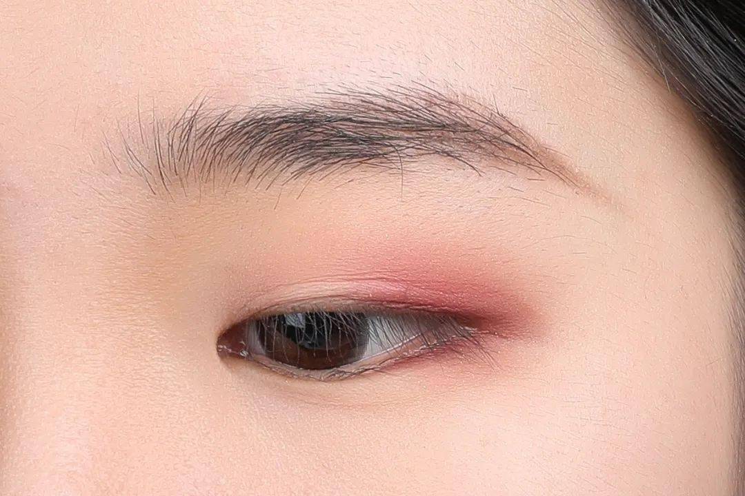 成功|素人改造|让你约会成功“换头”的妆容,全教给你们!