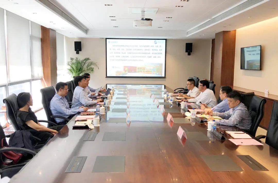 浩德科技董事长朱林一行访问上海仪电,受到上海仪电副总裁黄金刚的