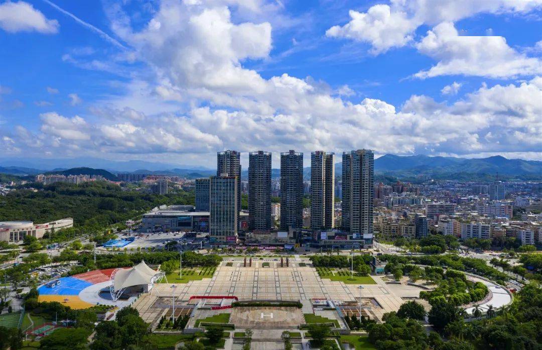 广州白云gdp2020_广州白云机场图片(2)