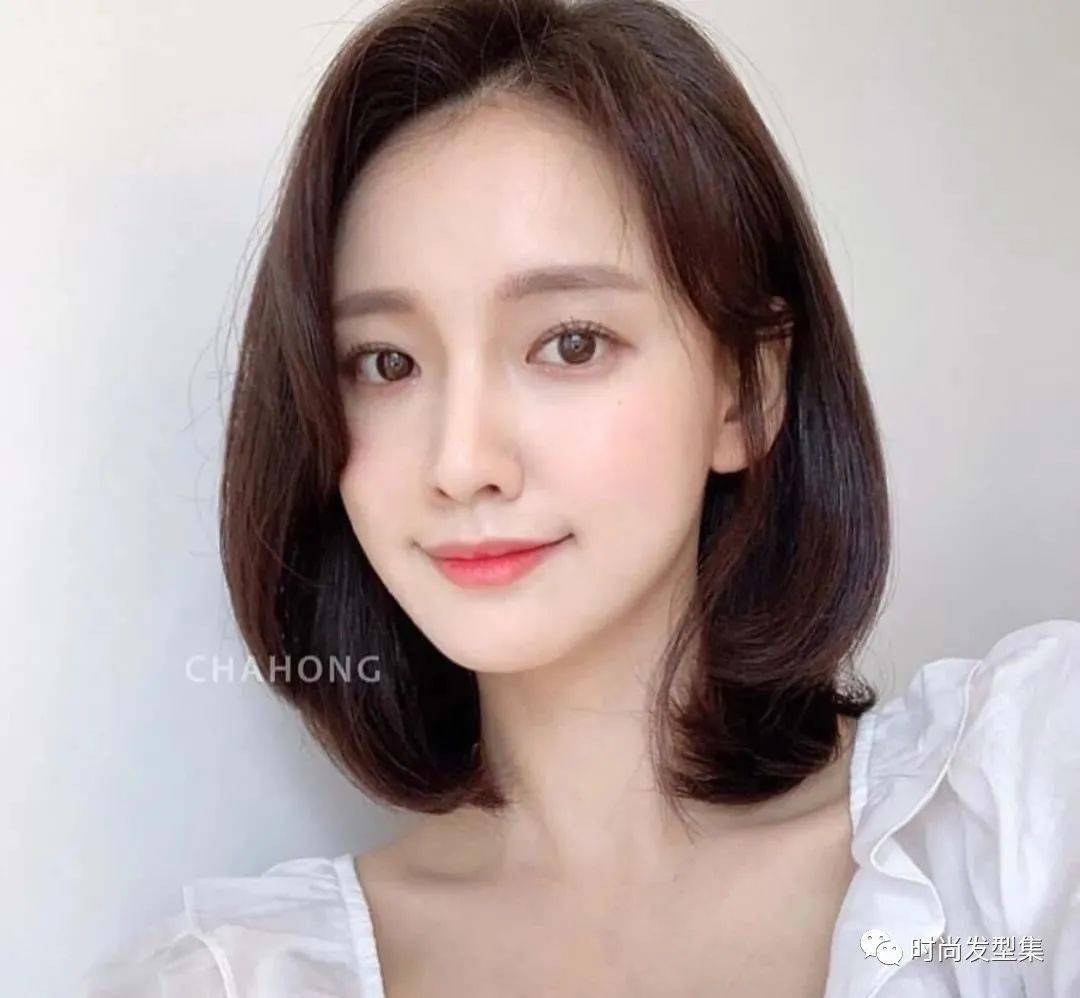 锁骨发发型女圆脸 cf6aecaac5844bcda989f0956f12521a.jpeg