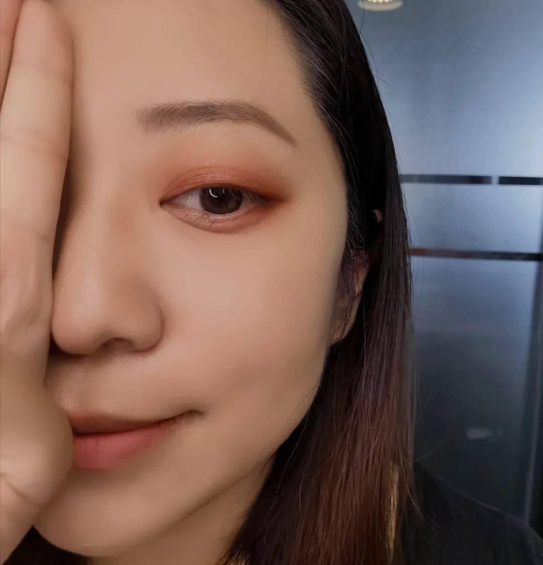 眼影|一盘多用 这些彩妆盘也太万能了吧！