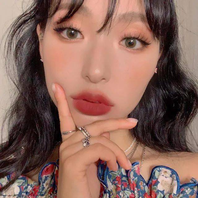 眼线|姜涩琪的眼妆迷倒了我，学习单眼皮怎么画都好看的秘诀