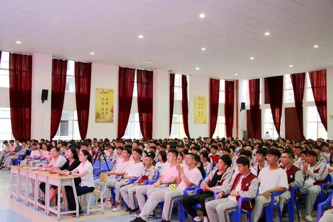 昆明高二市统测2020_2020昆明高三统测语文试卷答案(2)