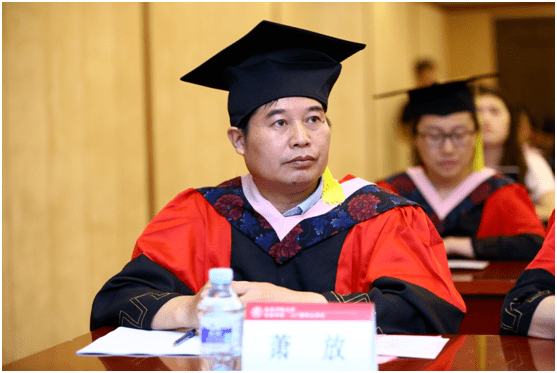 萧师在社会学院毕业典礼上bnu思享者曾有记者采访萧师后评论道"