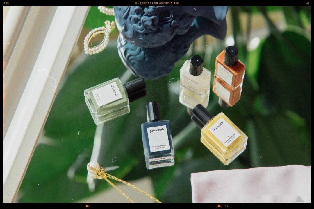 双肩包|四年了,我终于找到了好看耐用的完美双肩包!