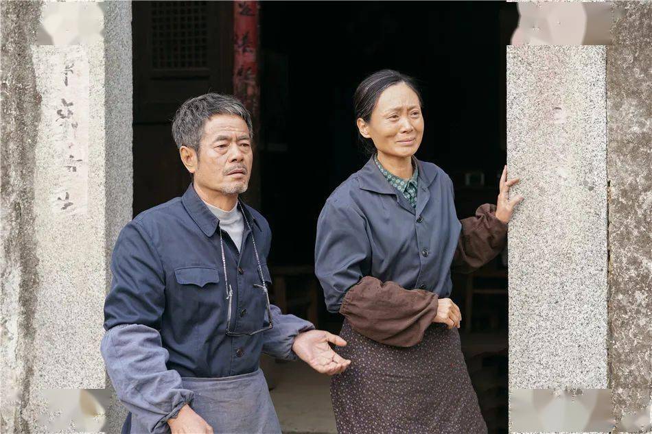 通知书|故乡只剩寒暑，再无春秋北大发放首批录取通知书：从此不见父母老去
