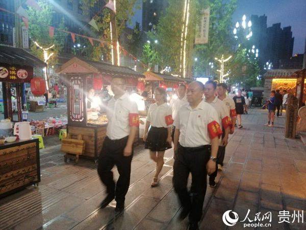 桐梓gdp_贵州桐梓最美警花走红(3)