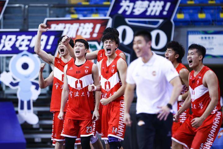 带着|办赛?防疫两不误，CUBA带着大学生追梦、“破圈”