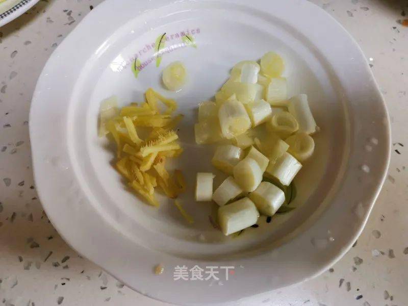 五花肉|质朴的食材，原始的味道~【健康美食】五花肉炖粉条