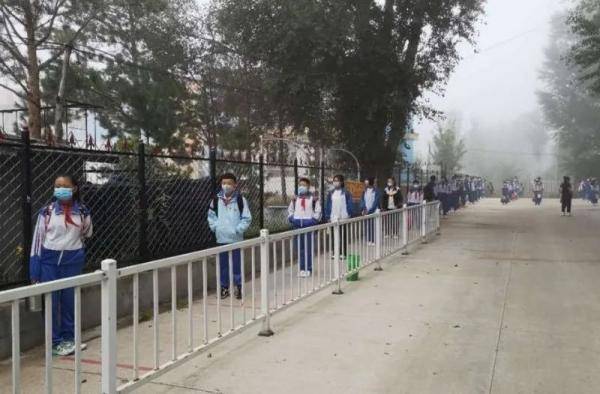 防疫|“神兽”回归校园，家长“喜大普奔”！