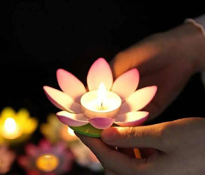中元节河灯祈福