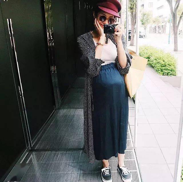 妈妈|日本这位孕妈妈的每日穿搭，让人眼前一亮，时髦有气质！