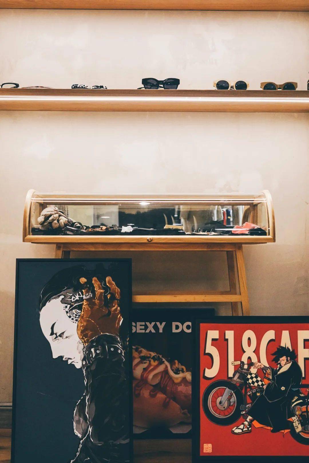 明星|编辑之选｜这位明星 DJ 把自己热爱的生活，开成一家咖啡店