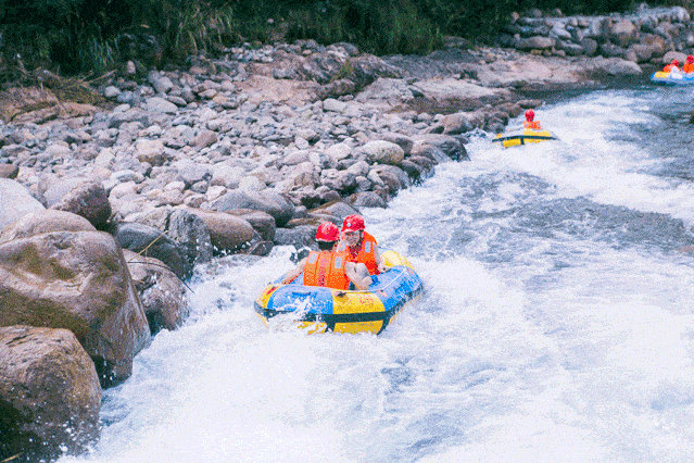 02 药王山4a级景区是以 中华药文化和山水形胜为特色,集观光,休闲