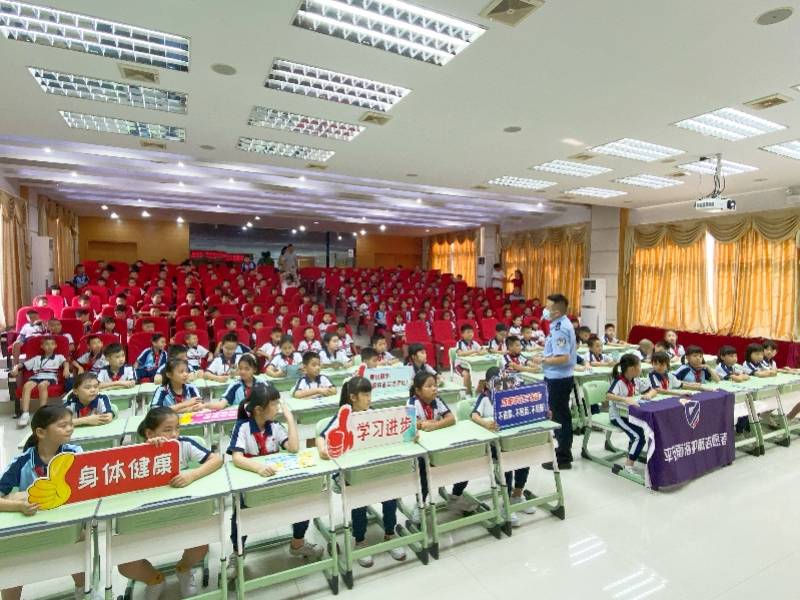 教育|护旗行动、安全教育……开学首日，南海中小学生这样度过！