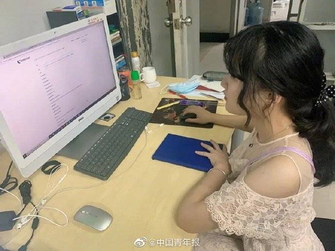 武汉|00后博士生家中三代华科毕业！武汉首批新生报到