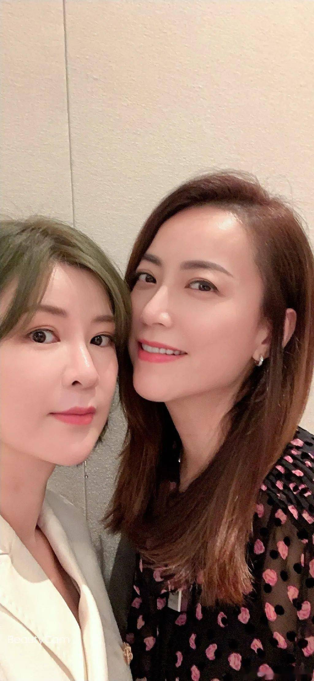 杜华|为什么霍汶希一出现，杜华女士就成了“华华子”？