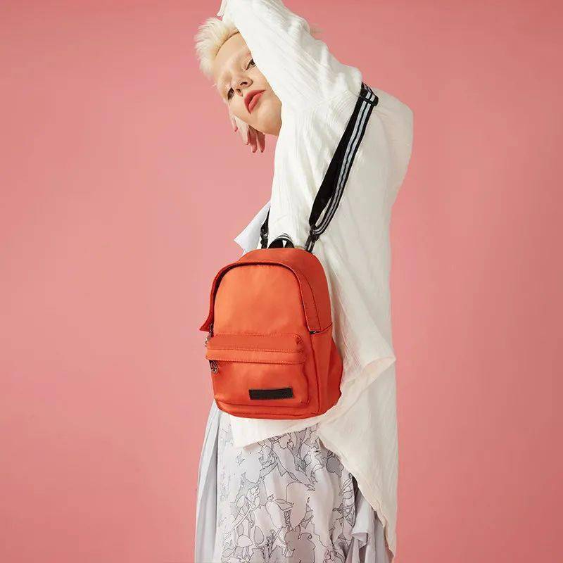 Minkoff|连老佛爷都夸的轻奢包袋，款式果然不输大牌