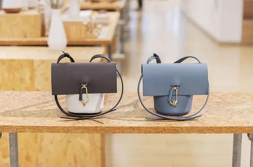 Minkoff|连老佛爷都夸的轻奢包袋，款式果然不输大牌