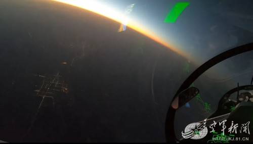 少年|你不用知道我是谁，我是航空机务兵