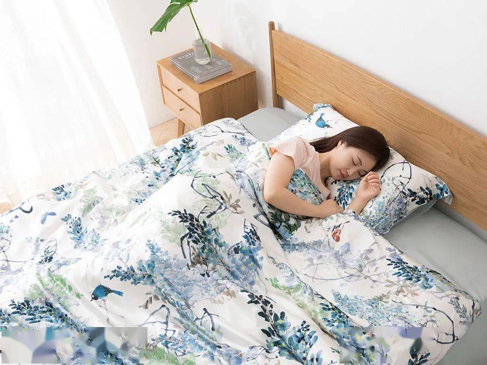 真丝|众筹丨高级美感英式床品,把浪漫的紫藤花园“搬”进卧室
