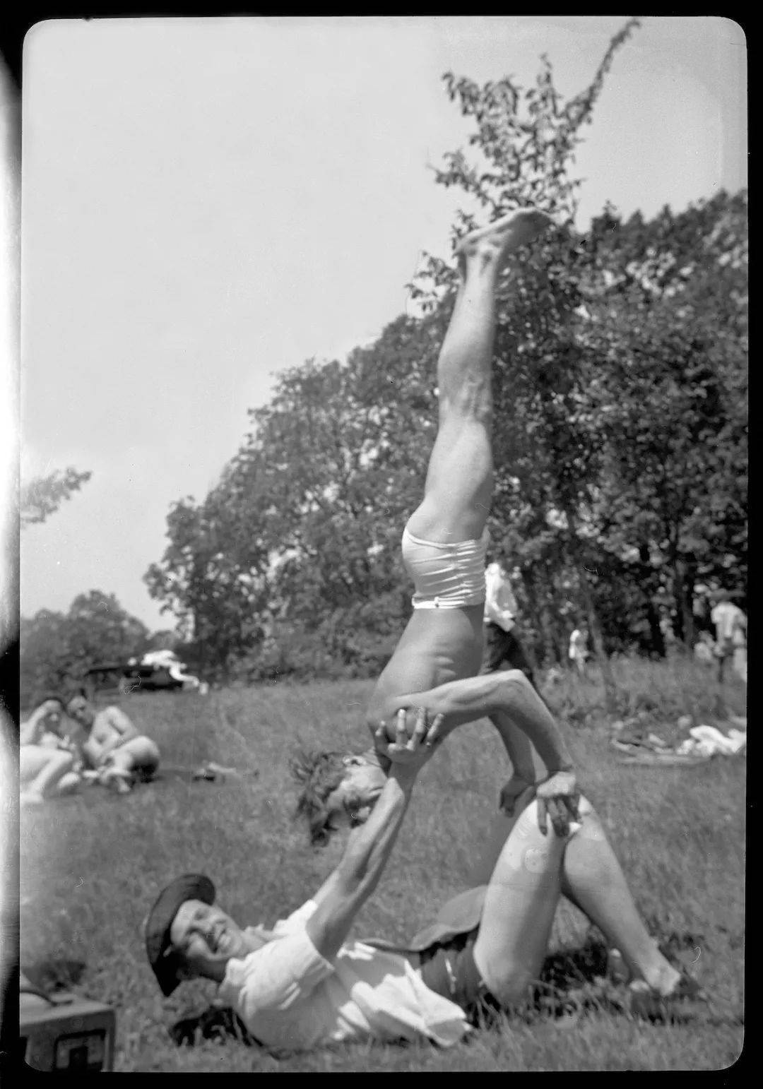 Joan|一个世纪前的黑白底片，藏在父亲鞋盒里的芝加哥回忆