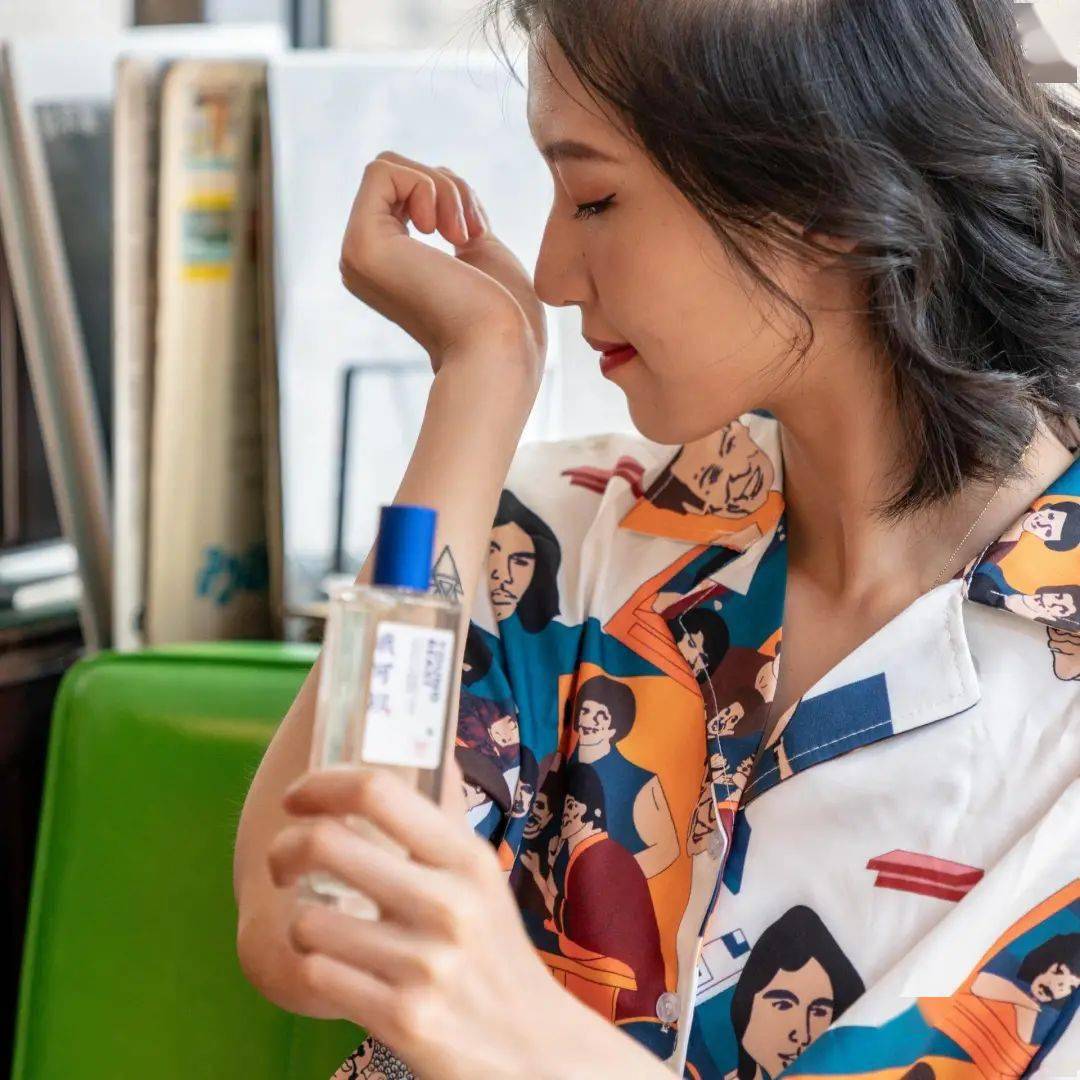 味道|约会前化完妆喷了香水，男朋友竟然带我去……