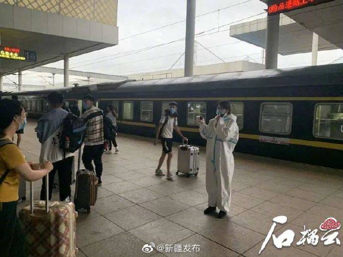 大中专|开行复学专列、开辟绿色通道 新疆铁路助力大中专院校学生顺利返校