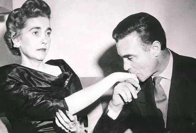 婚姻|“亿万名媛”芭芭拉·霍顿，用珠宝堆砌的一生