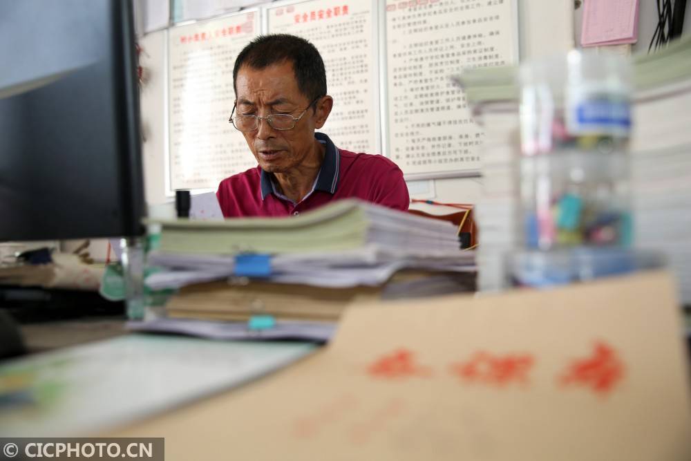 内江|四川内江：乡村教师坚守43年 点亮村里娃的求学梦