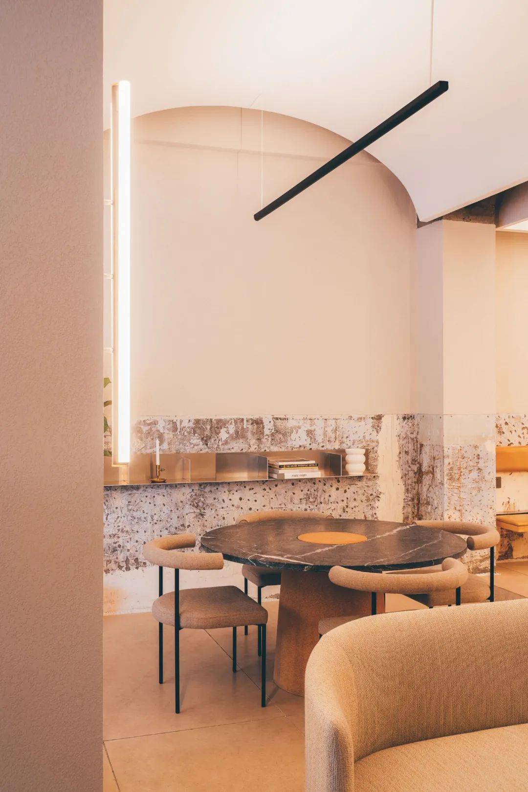 shop|编辑之选｜凭设计出圈的酒吧主理人Derek，又开了一家“拒绝被定义”的家居集合店