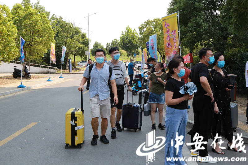 先研院|中国科大近1400名新生入驻先研院