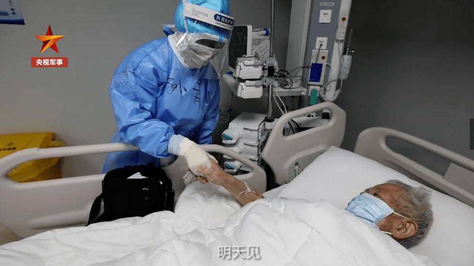 回眸丨3个月,20张图,记录白衣战士“战疫”温暖瞬间