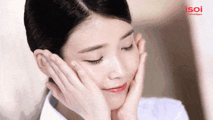 欧尼|金喜善新剧《爱丽丝》拿下收视冠军,欧尼这状态确定43岁了吗?