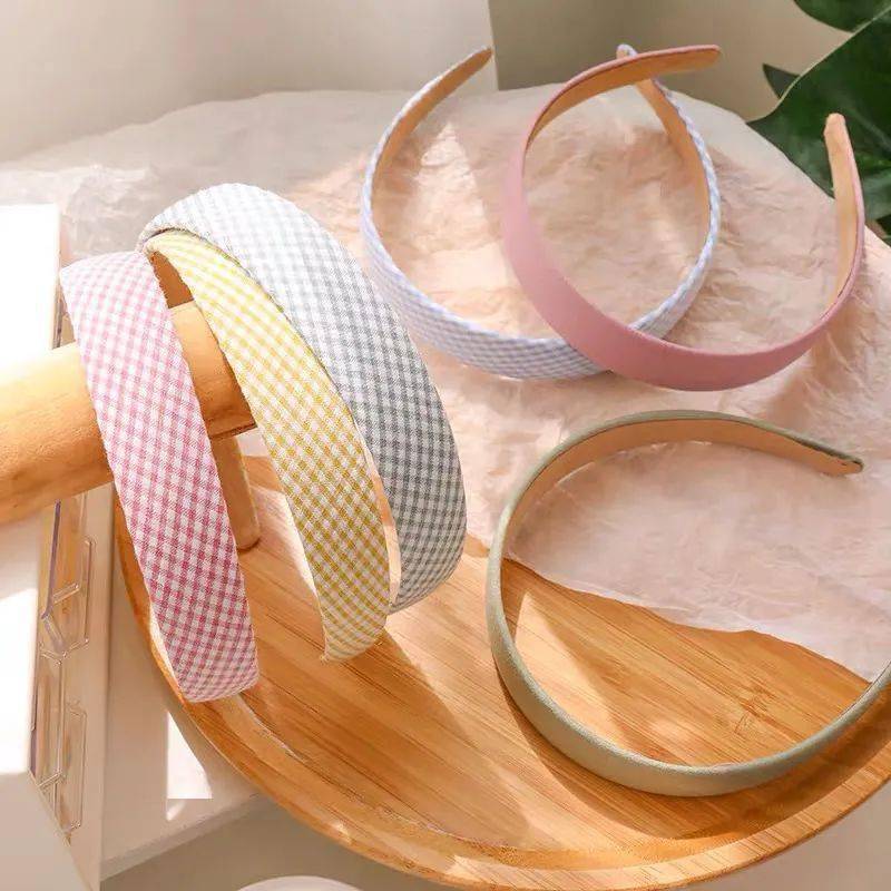 仙女们|格纹衫 + 短靴，早秋这么穿A到爆 ！