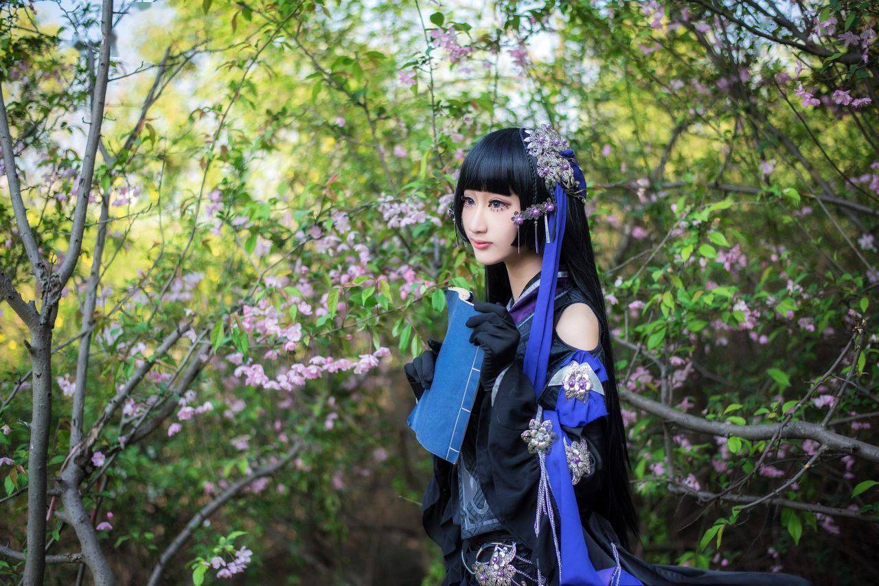 剑网三定国花萝cosplay