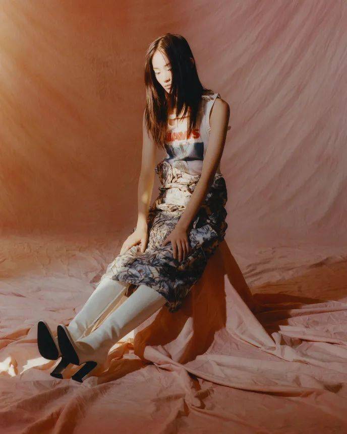 胶片|披上浪漫主义的头纱！Vogue、T Magazine争相合作，Jens Ingvarsson带你领略胶片质感带来的纯净与复古