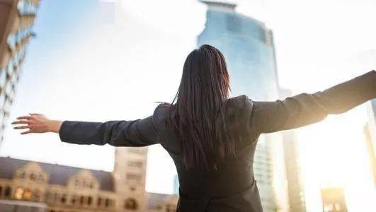 妈妈|每个夜晚，超级英雄都值得一个柔软的晚安