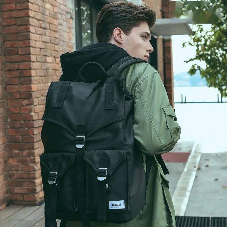 造型|最烂大街的男生双肩包你中招了吗？