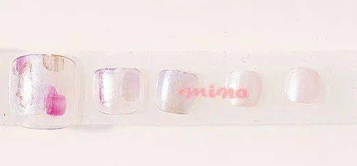 夏末|夏末时节 演绎极致的微色彩美甲