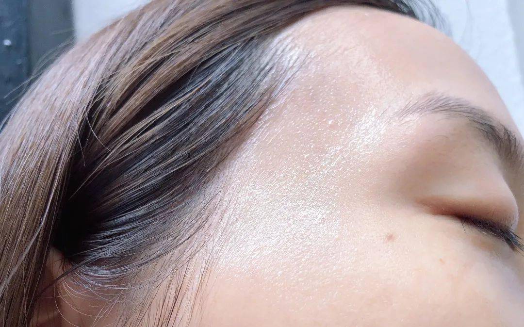 水宝宝|日本家庭主妇最爱的懒人面霜！3分钟让大干皮变成“水宝宝”！每7秒卖出一瓶，李佳琦疯狂打call！