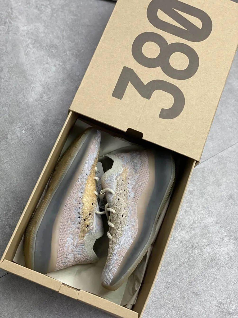 Pepper|穿上坎爷设计的「沙漠鞋」,是怎样一种感觉?