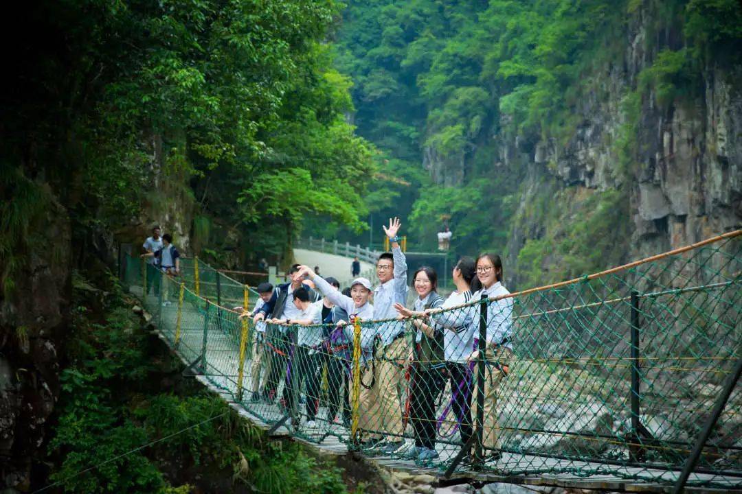 [峡谷景廊-秋游季] 徜徉于山间 荡漾在湖面,秋日里,让