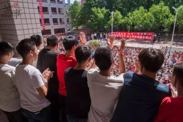 学生|清华大学农村考生录取数据太扎心! 河南县高崛起! 没有伞的孩子, 更应努力奔跑