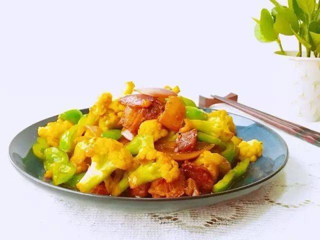 干锅|特别下饭的干锅菜花炒青椒