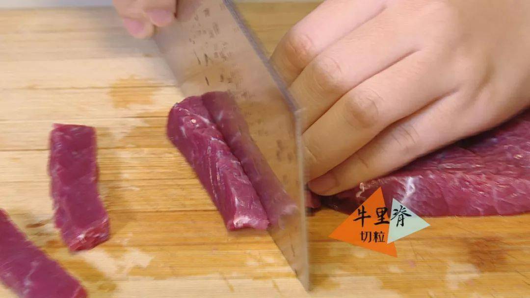 大蒜|餐馆美味轻松搬回家！牛肉又嫩又香的秘诀？只需腌制时多加一步