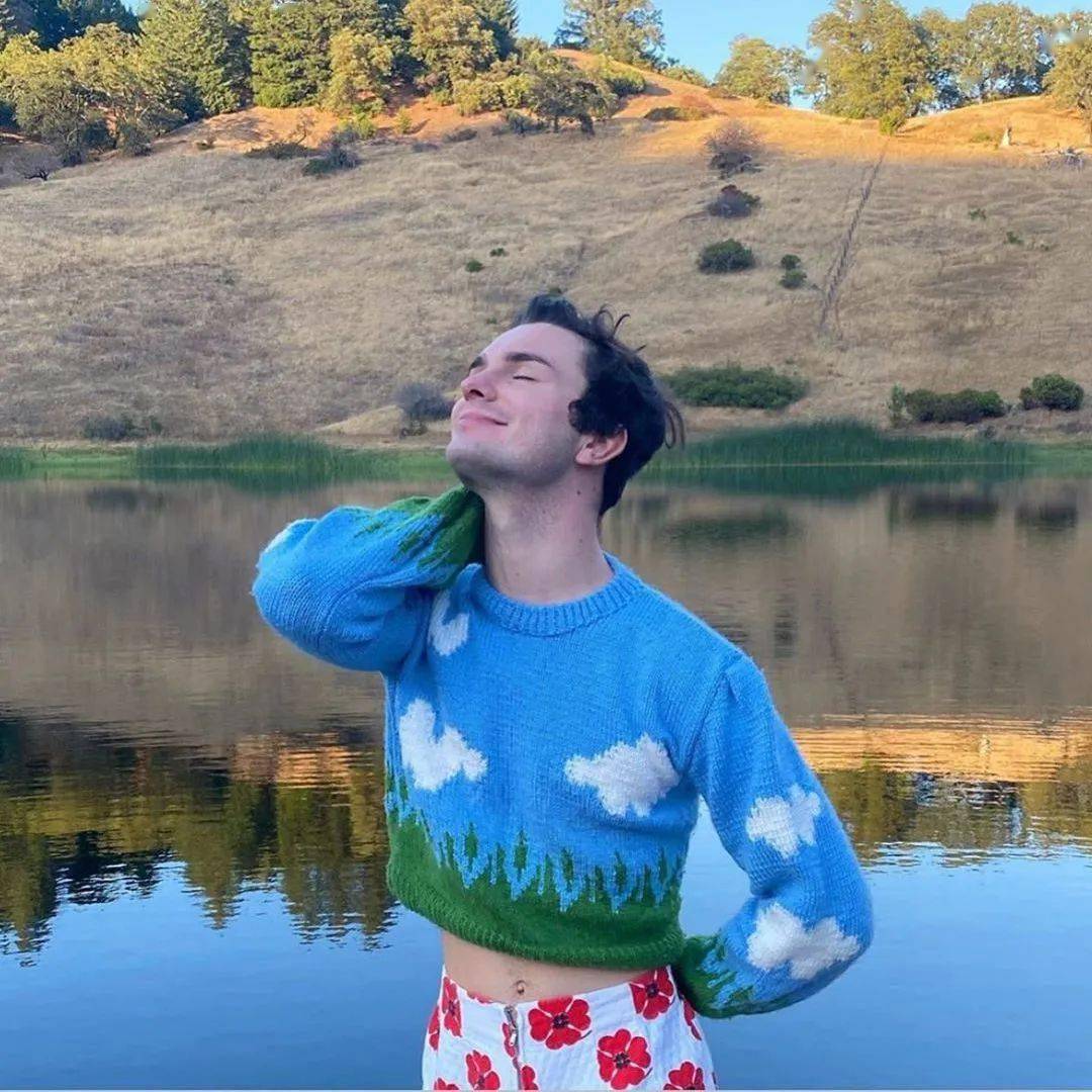 @lirika|小众品牌分享 | 女孩们都想要草莓裙